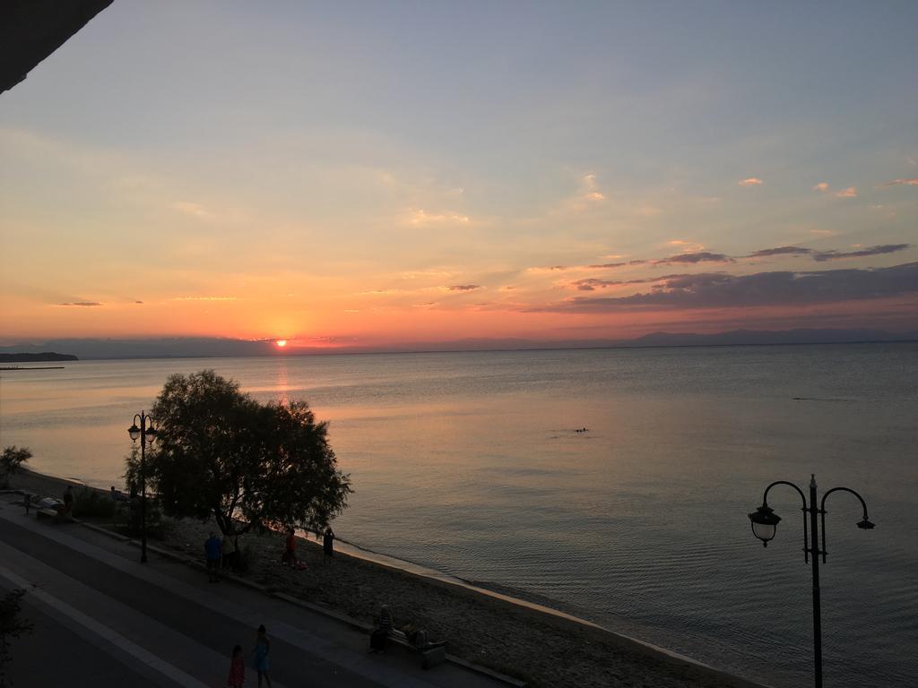 Metaxa Seafront Apartment Peraia  Екстер'єр фото